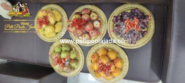 Engagement fruits packing