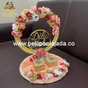 Engagement ring platter